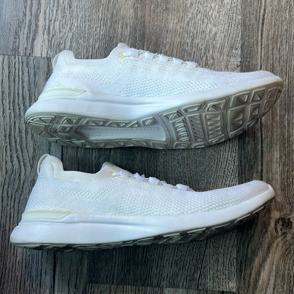 Apl Shoes White TechLoom Breeze Running Shoes Sneakers Size 7.5 Lightweight - Picture 8 of 11